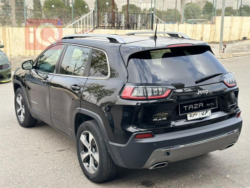 Jeep Cherokee